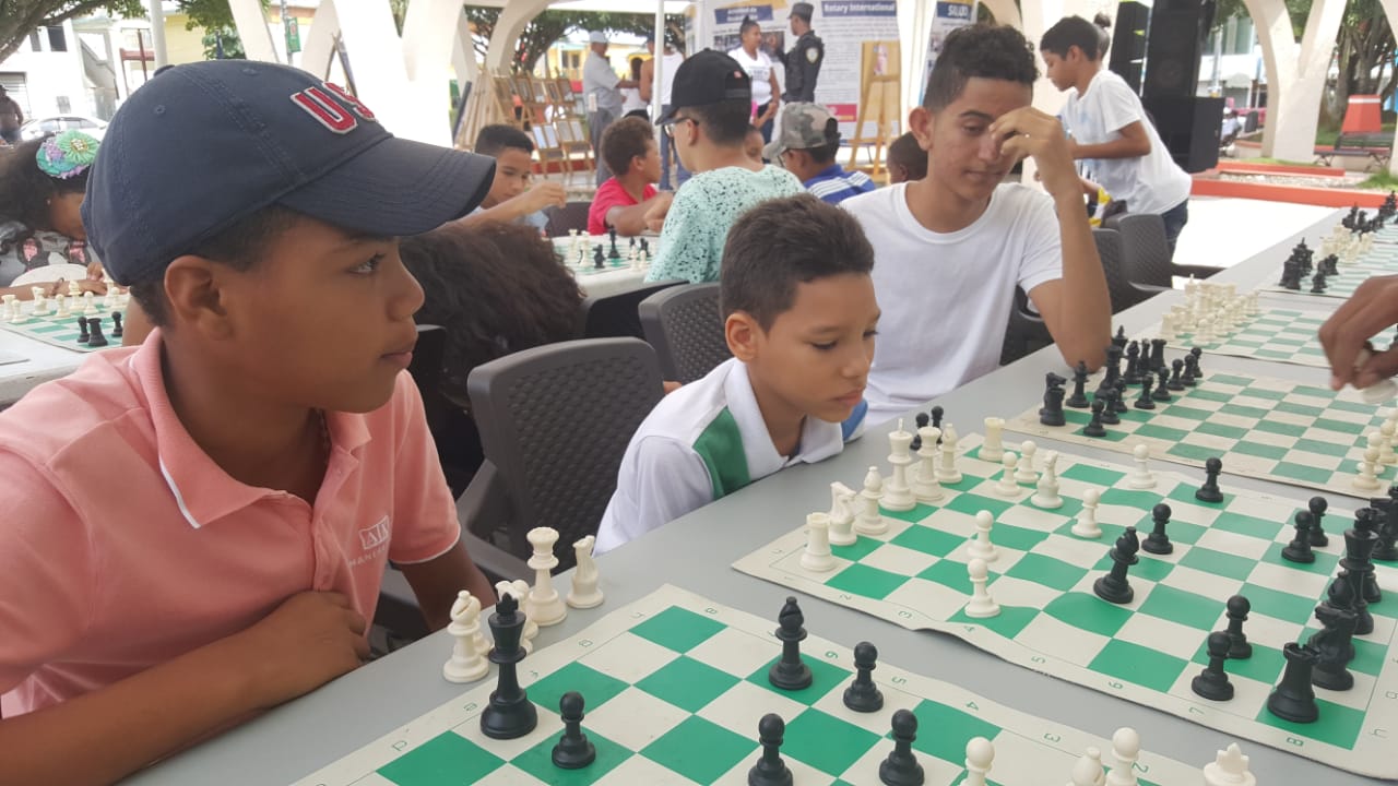 Torneo infantil y Juvenil por el 34 Aniversario del Club Rotario Cotui, Lugar Parque Duarte, Cotui, Sanchez Ramirez, - Octubre 7, 2018